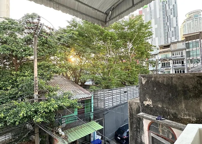 Boutique High Ceiling 5 Min Walk Bts