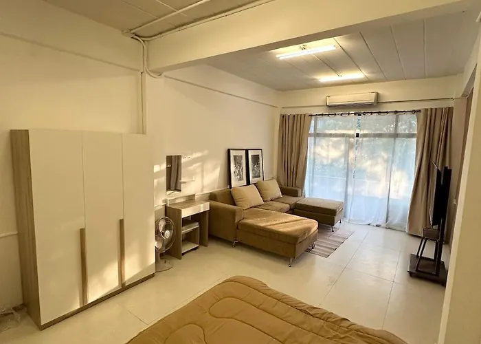 Boutique High Ceiling 5 Min Walk Bts *
